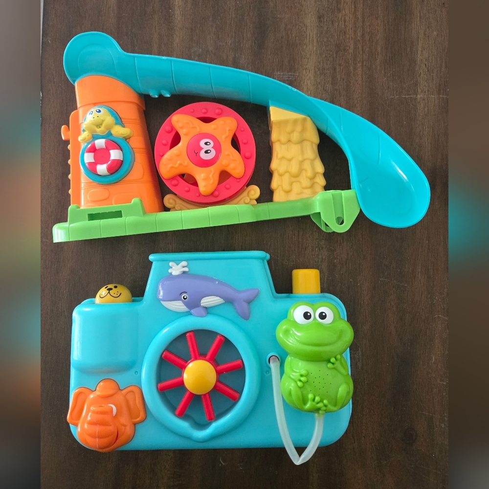 2 Bath Toys